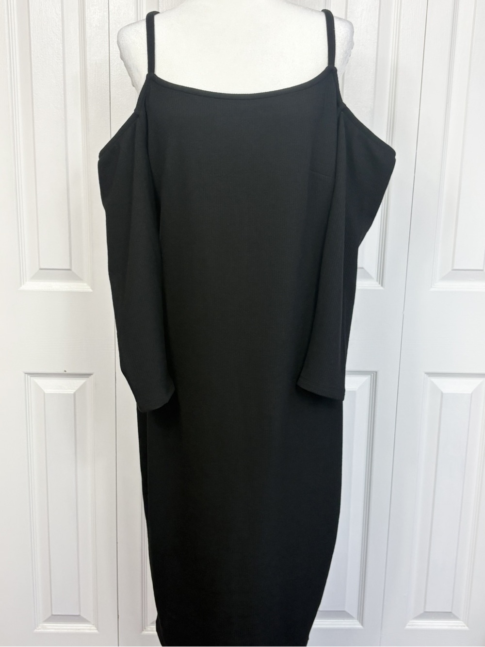 NWT Lane Bryant Black Ribbed Knit Stretch Cold Shoulder Midi Dress 14/16